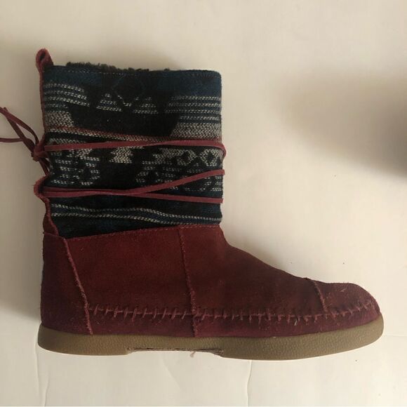 Toms Aztec style leather moccasin lace up boots size 6 - Picture 2 of 9